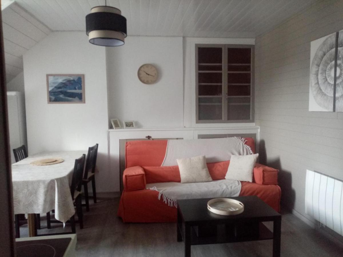 Charmant Appartement Au Centre De Bagnères-de-Bigorre Dış mekan fotoğraf